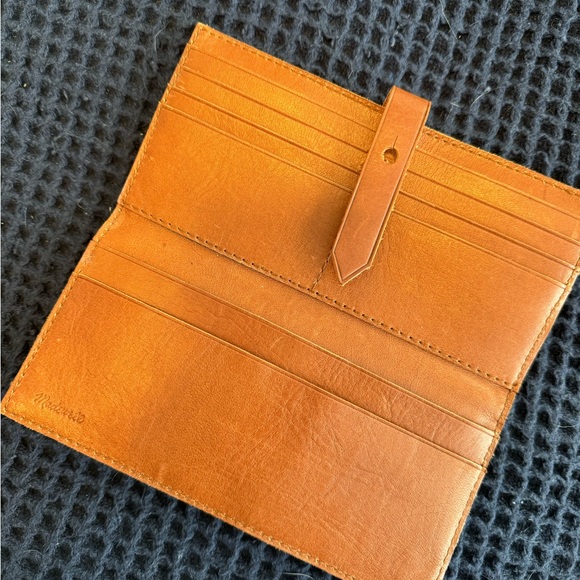 Madewell Leather Wallet - Picture 2 of 3
